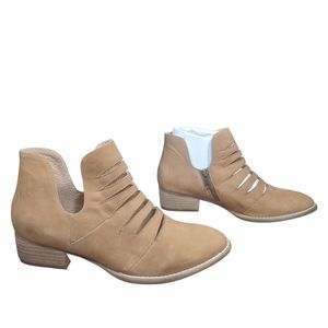 Seychelles Leather Ankle Boots 7.5 Carmel Tan Cutouts Chelsea Block Stacked Heel